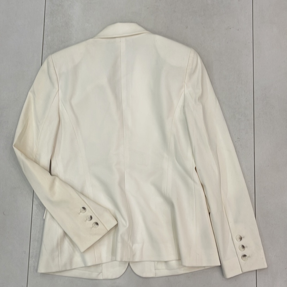 Blazer - Picture 3 of 3